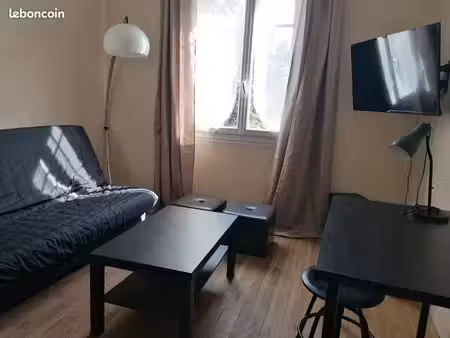 t1bis meublé tours avec place de parking