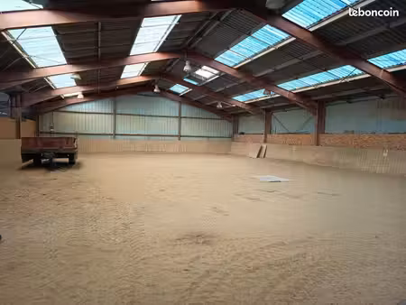 location hangar