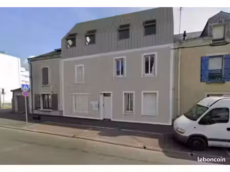 3 pièces - 45 m² - angers - localisation idéale entre quartier de la madeleine et quartier