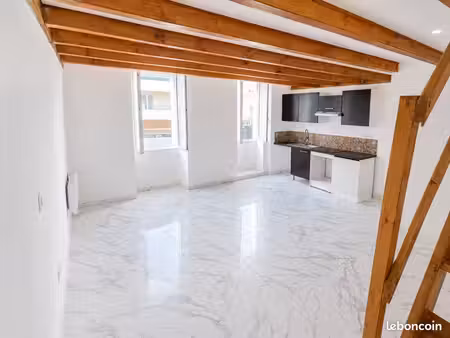 particulier loue t2 duplex 40m carré