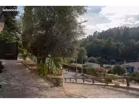 location jusqu'en juin superbe 2p avec grande terrasse