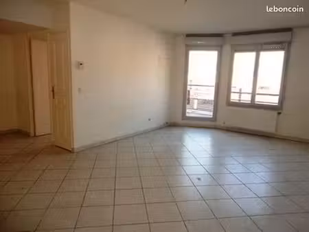 appartement 3 pièces 64 m²