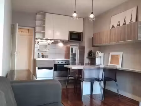 appartement 2 pièces à louer - 40m2 - paris 11e