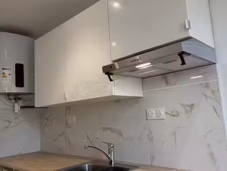 studio de 17m2 meublé à romainville pour 750/mois