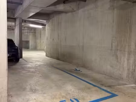 place de parking en sous-sol