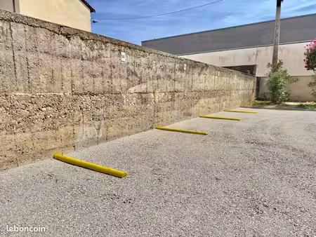 place parking centre romans