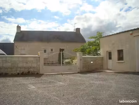 maison de caractère dans bourg d'un village