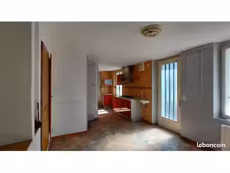maison 6 pièces 106 m²