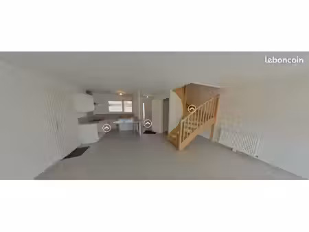 villa 4 pièces 83 m²