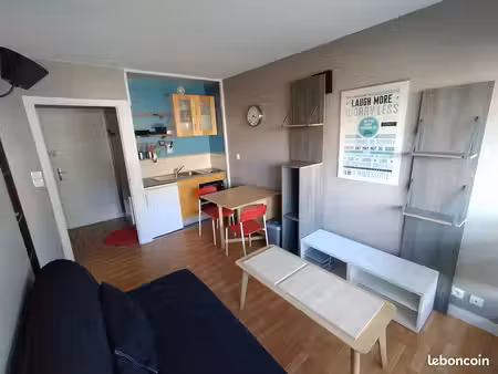location meublée - caen rue de bayeux 30 m²