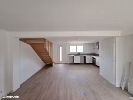 duplex t4 rénové avec jardin - environnement calme