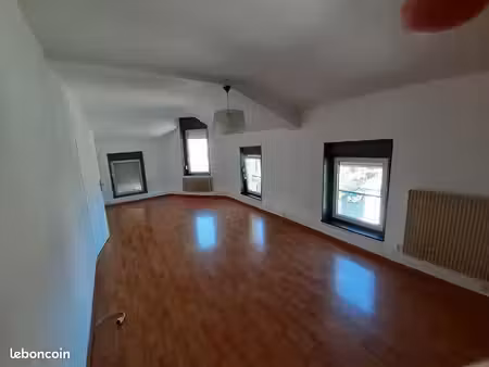 beau f3 de 69m² très lumineux