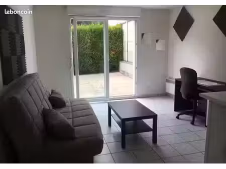 beau studio meublé 26m² avec une terrasse de 31m²
