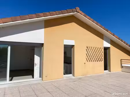 appartement t4 libre à partir du 22 octobre 26