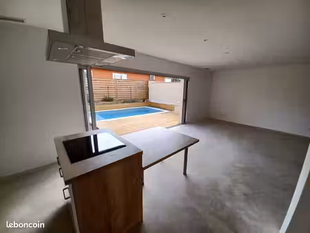 maison à louer t5 avec piscine