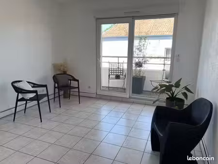 illzach centre 3 pièces 1er étage avec ascenseur