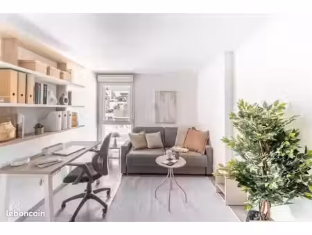 studio 1 pièce 18 m²