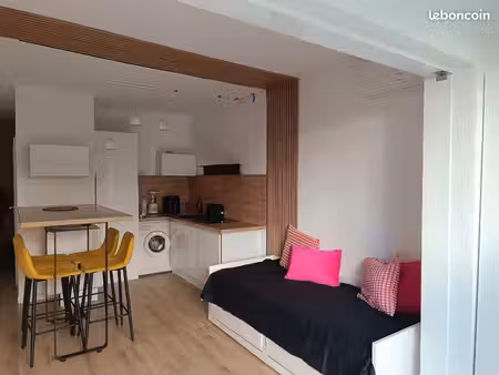loue appartement la corniche accès plage