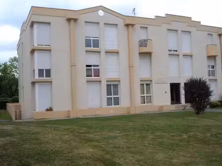 haut de lons  studio 21 m2  meublé  parking privatif  cave