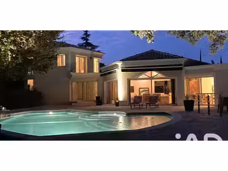 maison avec piscine et terrasse carpentras (84)