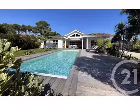 maison de luxe à vendre à arès