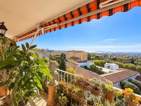 vente appartement 2 pièces 48 m² hyères (83400)