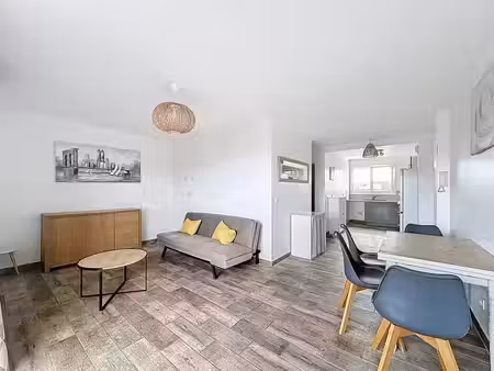location appartement 3 pièces 54 m² à la seyne-sur-mer (83500)