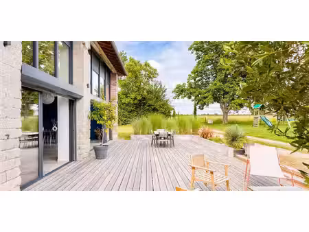 maison contemporaine avec jardin et terrasse montauban (82)