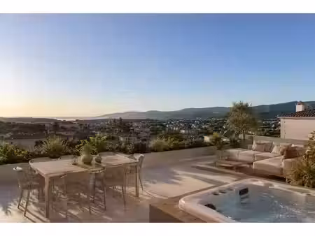 vente appartement 4 pièces 91 m² à saint-raphael (83700)  749 000 €