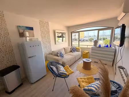 cap d'agde - centre port - t2 rénové avec gout vue port