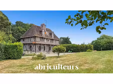 propriété de caractère du xvième siècle  vastes dépendances  saint-julien-sur-calonne...