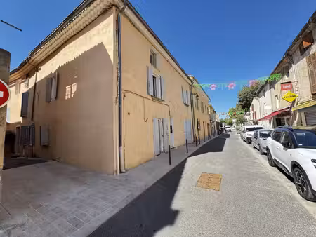 a saisir immeuble de rapport meyrargues