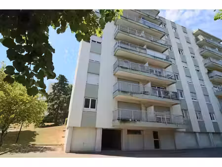 garage fermé ds résidence sécurisée- rue de la glacière- disponible !