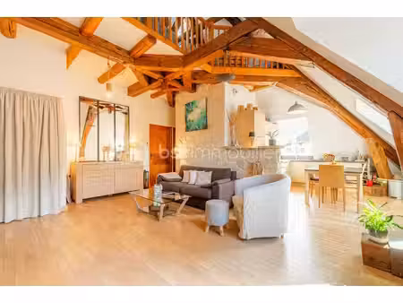 appartement t3 avec mezzanine et stationnements
