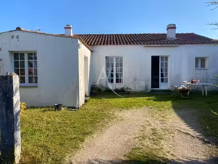 maison sur la dune de barbâtre-centre