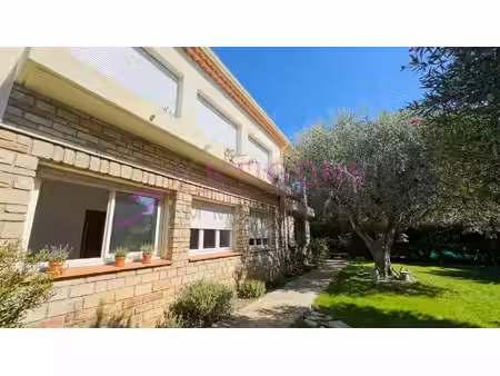 maison de 185 m2