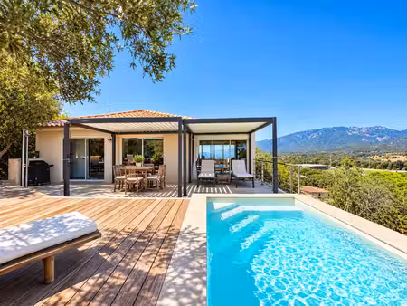 vente maison 6 pièces 130 m² porto-vecchio (20137)