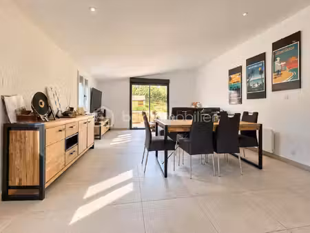 maison de 80 m² à vert-le-grand
