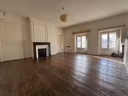a vendre - t2 bis 52m2 - rue fondaudège