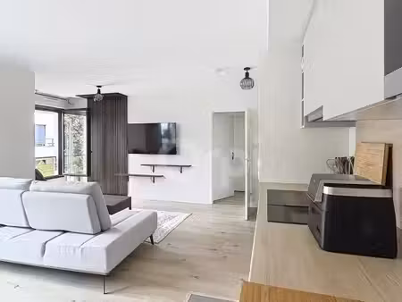 bel appartement récent de 53 m² avec balcon – résidence avec rooftop et coworking
