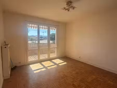 craponne – t3 de 64 m² avec balcon et garage