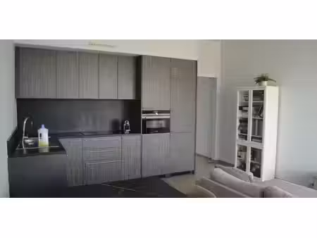 appartement à louer à herent pour € 950 avec 1 chambre à coucher