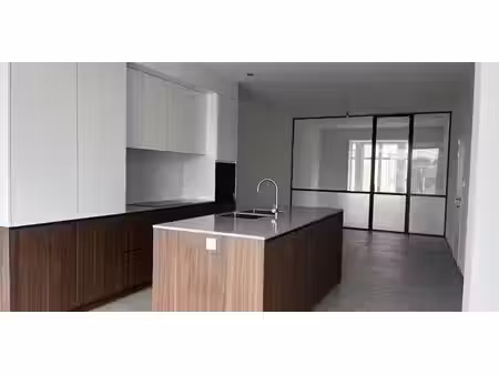 appartement à louer à ieper pour € 800 avec 2 chambres à coucher