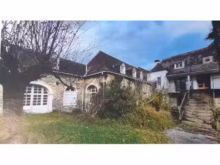 oloron - special investisseurs - immeuble de caractere a renover - 709 m² habitables -...