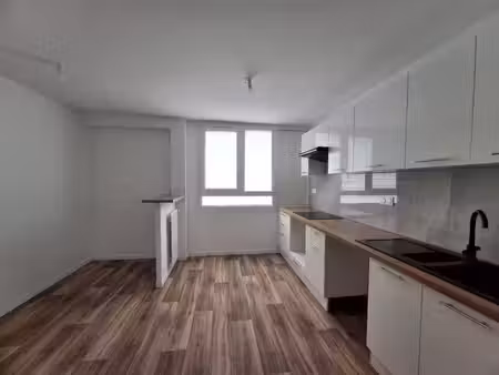 trappes centre – appartement t3 rénové avec balcon – proche gare