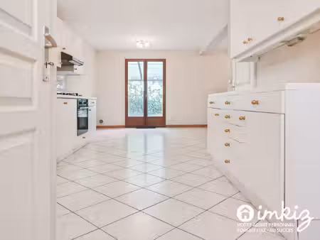 maison mitoyenne 4 p. avec véranda et jardin