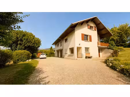 maison meublée 5 pièces 142 m2 avec terrain de 1 000 m2