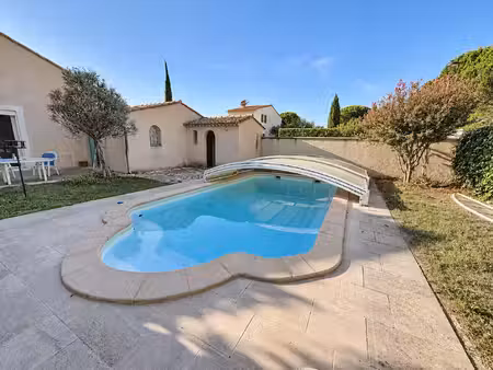 à 300 m du centre de vaison maison avec jardin & piscine