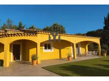 villa contemporaine de plain-pied 160 m2 terrain 3 000 m