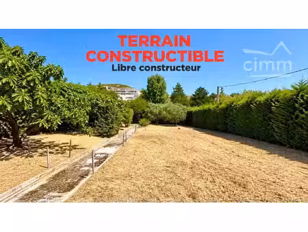 terrain à bâtir 722 m² — le rove — libre constructeur